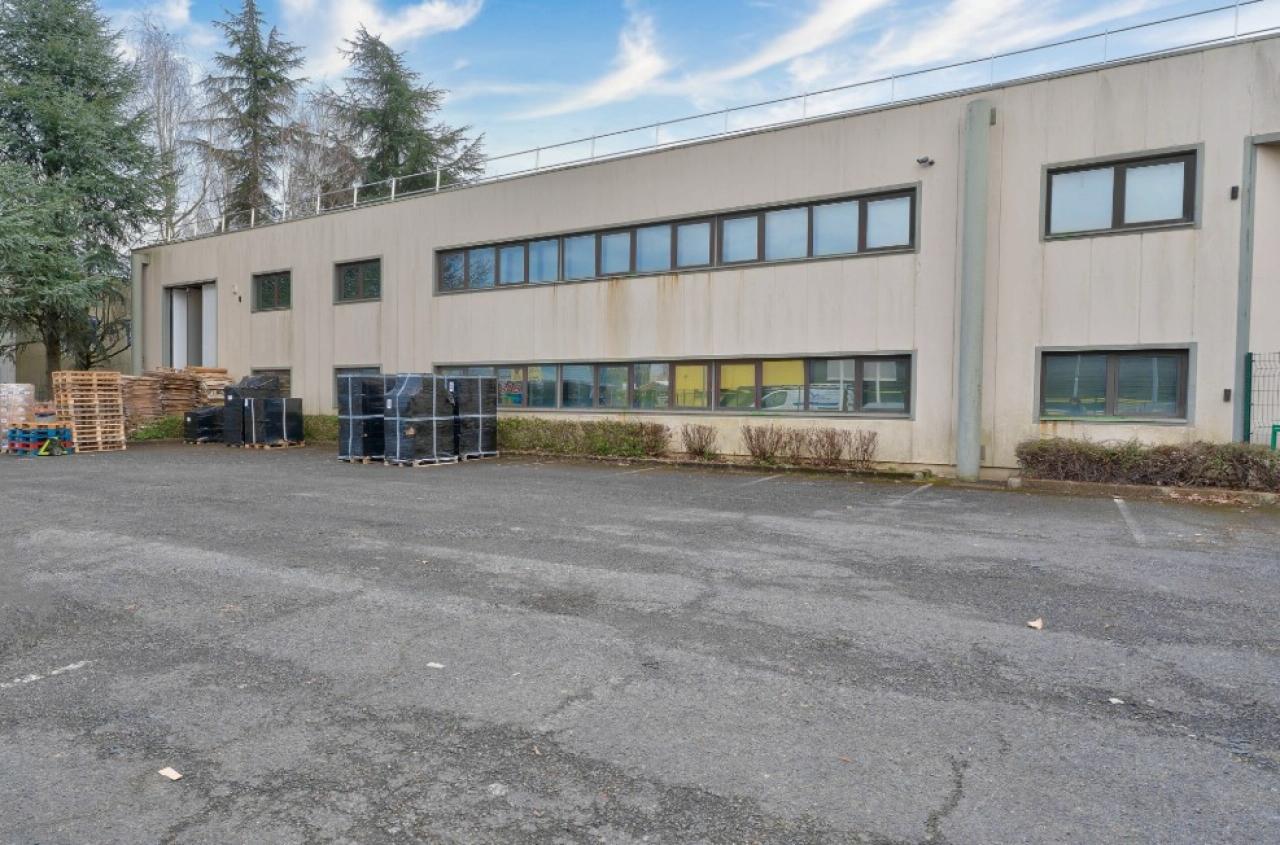 Local d'activité Pontault-Combault 980m² Location local d'activité Pontault-Combault Seine-et-Marne OLACT2530486 1